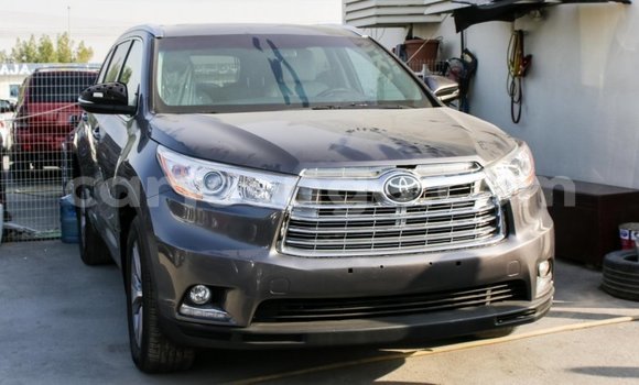 Buy Import Toyota Highlander Other Car in Import - Dubai in Hhohho Buy Import Toyota Highlander Other Car in Import - Dubai in Hhohho