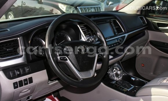 Buy Import Toyota Highlander Other Car in Import - Dubai in Hhohho Buy Import Toyota Highlander Other Car in Import - Dubai in Hhohho