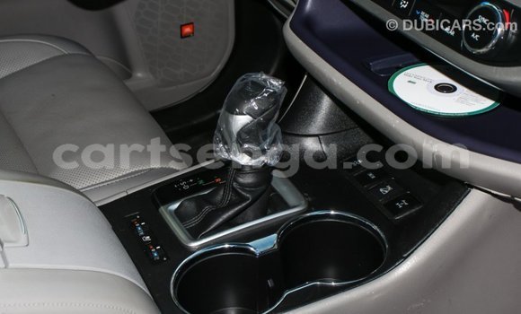 Buy Import Toyota Highlander Other Car in Import - Dubai in Hhohho Buy Import Toyota Highlander Other Car in Import - Dubai in Hhohho