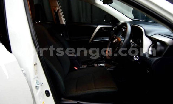 Acheter Occasion Voiture Toyota RAV4 Blanc à Big Bend, Lubombo District Acheter Occasion Voiture Toyota RAV4 Blanc à Big Bend, Lubombo District