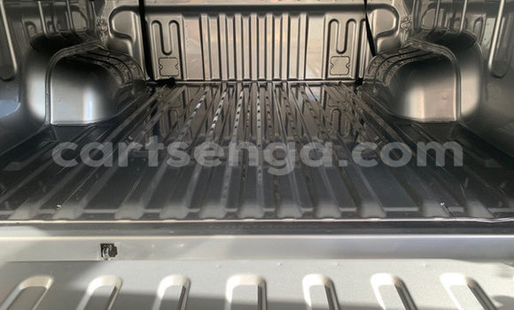 Buy Used Toyota Hilux Silver Car in Bulembu in Hhohho Buy Used Toyota Hilux Silver Car in Bulembu in Hhohho