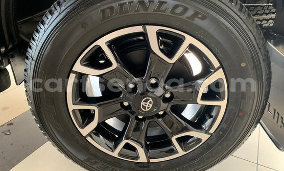 Buy Used Toyota Hilux Silver Car in Bulembu in Hhohho Buy Used Toyota Hilux Silver Car in Bulembu in Hhohho