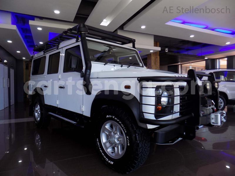 Big with watermark land rover defender hhohho bulembu 10625