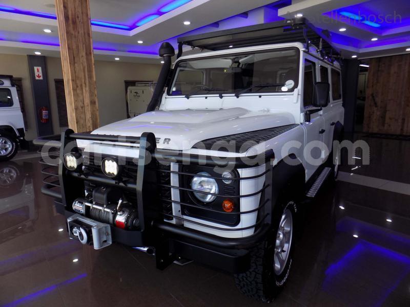 Big with watermark land rover defender hhohho bulembu 10625
