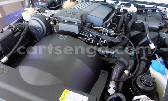 Acheter Occasion Voiture Land Rover Defender Blanc à Bulembu, Hhohho Acheter Occasion Voiture Land Rover Defender Blanc à Bulembu, Hhohho