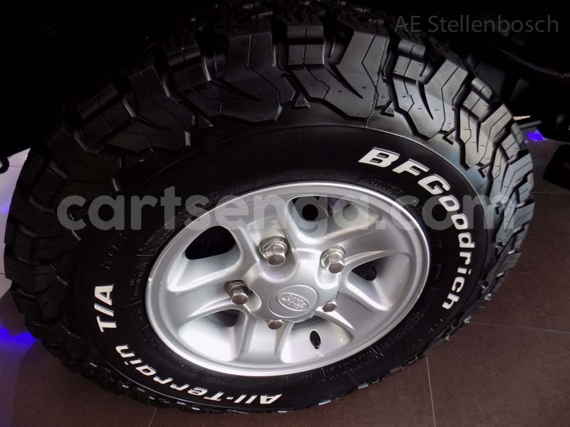 Big with watermark land rover defender hhohho bulembu 10625