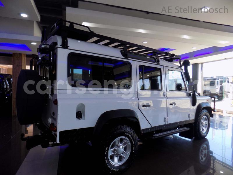 Big with watermark land rover defender hhohho bulembu 10625