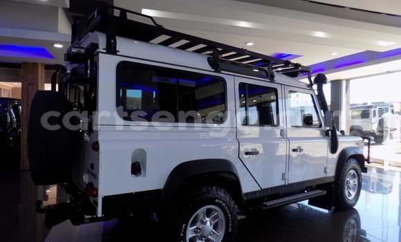 Acheter Occasion Voiture Land Rover Defender Blanc à Bulembu, Hhohho Acheter Occasion Voiture Land Rover Defender Blanc à Bulembu, Hhohho