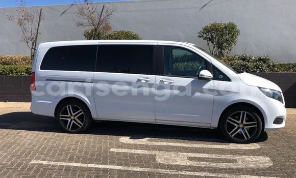 Acheter Occasion Voiture Mercedes‒Benz Viano Blanc à Big Bend, Lubombo District Acheter Occasion Voiture Mercedes‒Benz Viano Blanc à Big Bend, Lubombo District