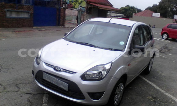 Acheter Occasion Voiture Ford Fiesta ST Gris à Ezulwini, Hhohho Acheter Occasion Voiture Ford Fiesta ST Gris à Ezulwini, Hhohho