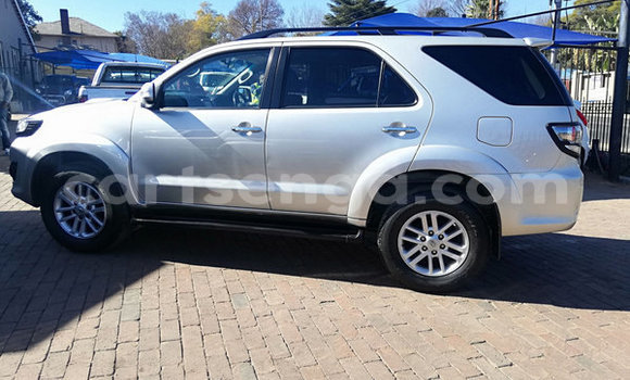 Buy Used Toyota Fortuner Silver Car in Ezulwini in Hhohho Buy Used Toyota Fortuner Silver Car in Ezulwini in Hhohho