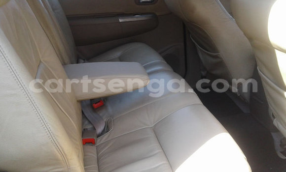 Nunua Ilio tumika Toyota Fortuner Blue Gari ndani ya Bulembu nchini Hhohho Nunua Ilio tumika Toyota Fortuner Blue Gari ndani ya Bulembu nchini Hhohho