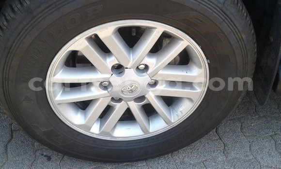 Nunua Ilio tumika Toyota Fortuner Blue Gari ndani ya Bulembu nchini Hhohho Nunua Ilio tumika Toyota Fortuner Blue Gari ndani ya Bulembu nchini Hhohho