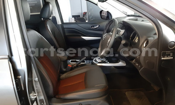 Acheter Occasion Voiture Nissan Navara Gris à Big Bend, Lubombo District Acheter Occasion Voiture Nissan Navara Gris à Big Bend, Lubombo District