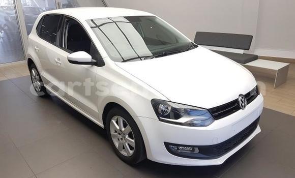 Nunua Ilio tumika Volkswagen Polo White Gari ndani ya Manzini nchini Manzini Nunua Ilio tumika Volkswagen Polo White Gari ndani ya Manzini nchini Manzini