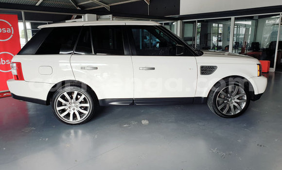 Nunua Ilio tumika Land Rover Range Rover White Gari ndani ya Big Bend nchini Lubombo Nunua Ilio tumika Land Rover Range Rover White Gari ndani ya Big Bend nchini Lubombo