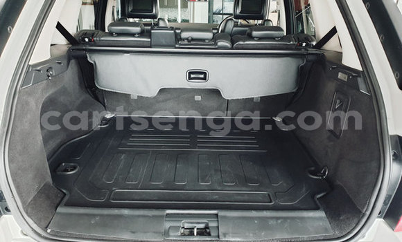 Nunua Ilio tumika Land Rover Range Rover White Gari ndani ya Big Bend nchini Lubombo Nunua Ilio tumika Land Rover Range Rover White Gari ndani ya Big Bend nchini Lubombo