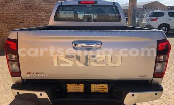 Buy Used Isuzu KB Silver Car in Bulembu in Hhohho Buy Used Isuzu KB Silver Car in Bulembu in Hhohho