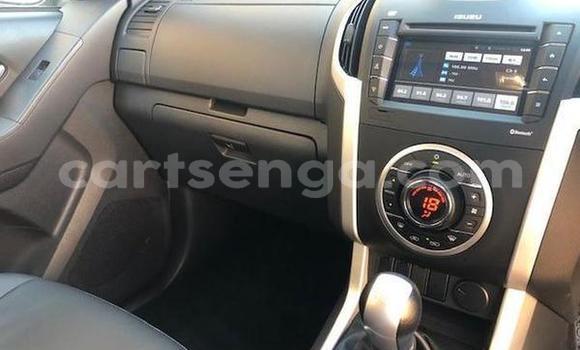 Buy Used Isuzu KB Silver Car in Bulembu in Hhohho Buy Used Isuzu KB Silver Car in Bulembu in Hhohho