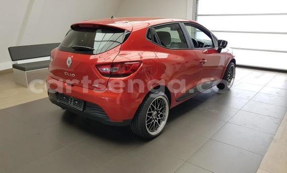 Nunua Ilio tumika Renault Clio Red Gari ndani ya Manzini nchini Manzini Nunua Ilio tumika Renault Clio Red Gari ndani ya Manzini nchini Manzini