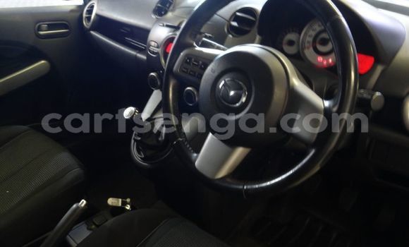 Nunua Ilio tumika Mazda 2 Blue Gari ndani ya Ezulwini nchini Hhohho Nunua Ilio tumika Mazda 2 Blue Gari ndani ya Ezulwini nchini Hhohho