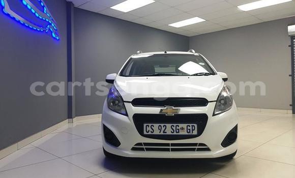 Nunua Ilio tumika Chevrolet Spark White Gari ndani ya Manzini nchini Manzini Nunua Ilio tumika Chevrolet Spark White Gari ndani ya Manzini nchini Manzini