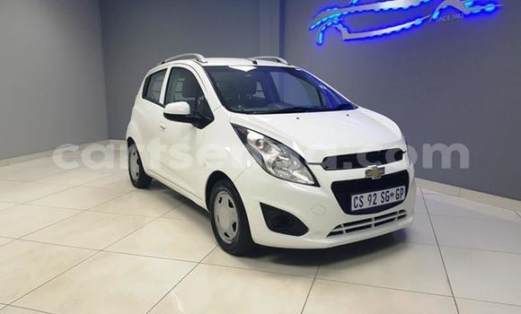 Nunua Ilio tumika Chevrolet Spark White Gari ndani ya Manzini nchini Manzini Nunua Ilio tumika Chevrolet Spark White Gari ndani ya Manzini nchini Manzini