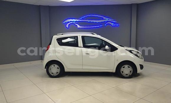 Nunua Ilio tumika Chevrolet Spark White Gari ndani ya Manzini nchini Manzini Nunua Ilio tumika Chevrolet Spark White Gari ndani ya Manzini nchini Manzini