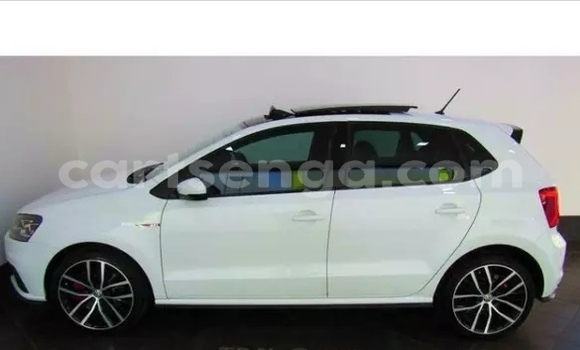 Acheter Occasion Voiture Volkswagen Polo Blanc à Big Bend, Lubombo District Acheter Occasion Voiture Volkswagen Polo Blanc à Big Bend, Lubombo District