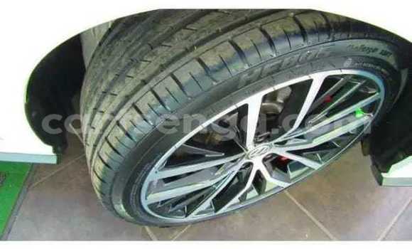 Acheter Occasion Voiture Volkswagen Polo Blanc à Big Bend, Lubombo District Acheter Occasion Voiture Volkswagen Polo Blanc à Big Bend, Lubombo District