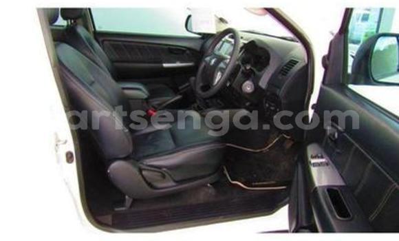 Acheter Occasion Voiture Toyota Hilux Blanc à Big Bend, Lubombo District Acheter Occasion Voiture Toyota Hilux Blanc à Big Bend, Lubombo District