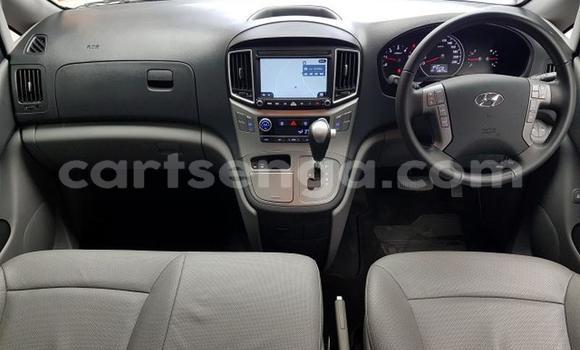 Acheter Occasion Voiture Hyundai H1 Gris à Mbabane, Manzini Acheter Occasion Voiture Hyundai H1 Gris à Mbabane, Manzini