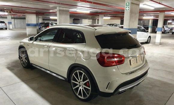 Buy Used Mercedes‒Benz AMG GLC White Car in Manzini in Manzini Buy Used Mercedes‒Benz AMG GLC White Car in Manzini in Manzini