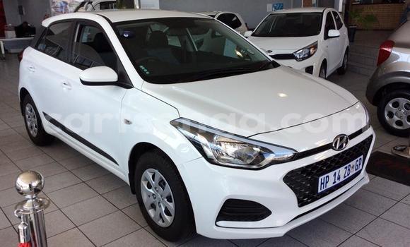 Acheter Occasion Voiture Hyundai i20 Blanc à Manzini, Manzini Acheter Occasion Voiture Hyundai i20 Blanc à Manzini, Manzini