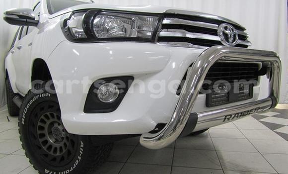 Acheter Occasion Voiture Toyota Hilux Blanc à Mbabane, Manzini Acheter Occasion Voiture Toyota Hilux Blanc à Mbabane, Manzini