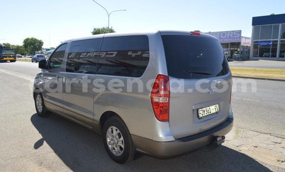 Nunua Ilio tumika Hyundai H1 White Gari ndani ya Mbabane nchini Manzini Nunua Ilio tumika Hyundai H1 White Gari ndani ya Mbabane nchini Manzini