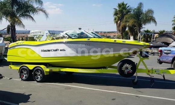 Nunua Ilio tumika Ebr Motorcycles RR White Bike ndani ya Mbabane nchini Manzini Nunua Ilio tumika Ebr Motorcycles RR White Bike ndani ya Mbabane nchini Manzini