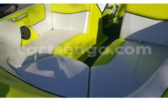 Nunua Ilio tumika Ebr Motorcycles RR White Bike ndani ya Mbabane nchini Manzini Nunua Ilio tumika Ebr Motorcycles RR White Bike ndani ya Mbabane nchini Manzini