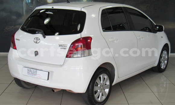 Buy Used Toyota Yaris White Car in Ezulwini in Hhohho Buy Used Toyota Yaris White Car in Ezulwini in Hhohho