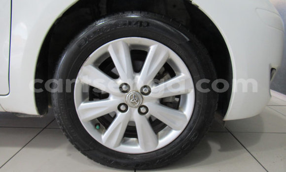Buy Used Toyota Yaris White Car in Ezulwini in Hhohho Buy Used Toyota Yaris White Car in Ezulwini in Hhohho