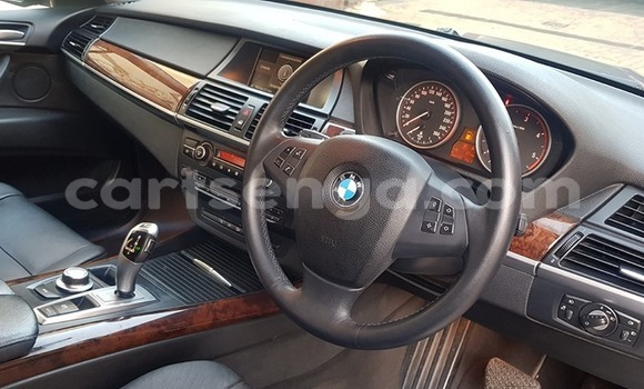 Nunua Ilio tumika BMW X3 Silver Gari ndani ya Ezulwini nchini Hhohho Nunua Ilio tumika BMW X3 Silver Gari ndani ya Ezulwini nchini Hhohho
