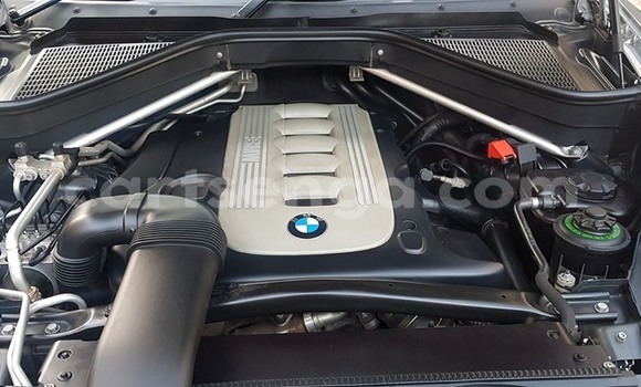 Nunua Ilio tumika BMW X3 Silver Gari ndani ya Ezulwini nchini Hhohho Nunua Ilio tumika BMW X3 Silver Gari ndani ya Ezulwini nchini Hhohho