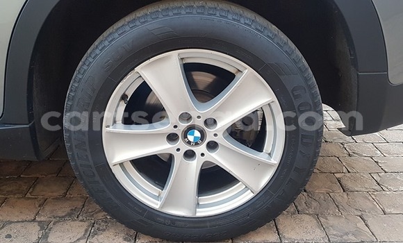 Nunua Ilio tumika BMW X3 Silver Gari ndani ya Ezulwini nchini Hhohho Nunua Ilio tumika BMW X3 Silver Gari ndani ya Ezulwini nchini Hhohho