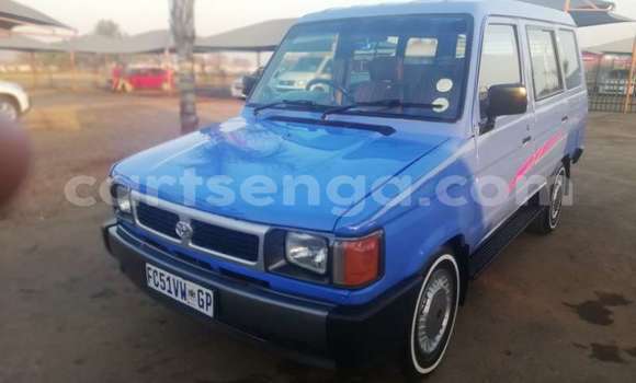 Buy Used Toyota Avanza Blue Car in Ezulwini in Hhohho Buy Used Toyota Avanza Blue Car in Ezulwini in Hhohho