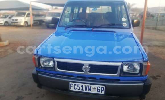 Buy Used Toyota Avanza Blue Car in Ezulwini in Hhohho Buy Used Toyota Avanza Blue Car in Ezulwini in Hhohho