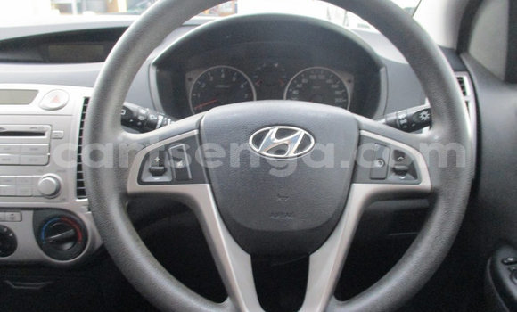 Nunua Ilio tumika Hyundai i20 Blue Gari ndani ya Ezulwini nchini Hhohho Nunua Ilio tumika Hyundai i20 Blue Gari ndani ya Ezulwini nchini Hhohho