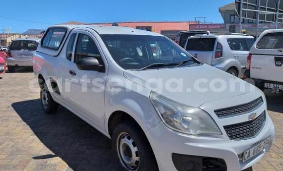 Buy Used Chevrolet Corsa White Car in Ezulwini in Hhohho Buy Used Chevrolet Corsa White Car in Ezulwini in Hhohho