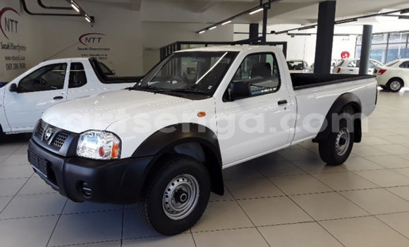 Acheter Occasion Voiture Nissan NP 300 Blanc à Ezulwini, Hhohho Acheter Occasion Voiture Nissan NP 300 Blanc à Ezulwini, Hhohho