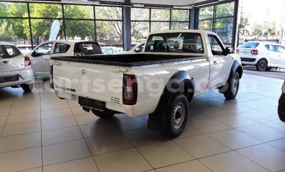 Acheter Occasion Voiture Nissan NP 300 Blanc à Ezulwini, Hhohho Acheter Occasion Voiture Nissan NP 300 Blanc à Ezulwini, Hhohho