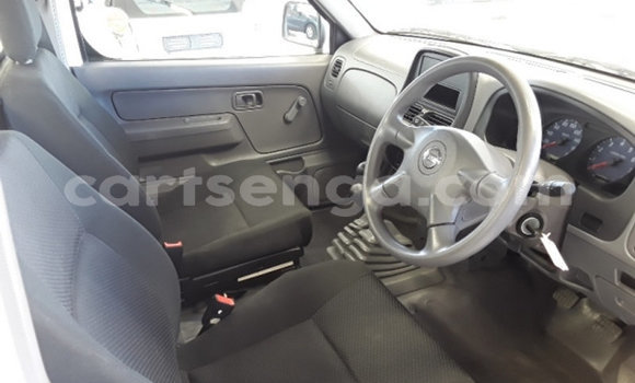 Acheter Occasion Voiture Nissan NP 300 Blanc à Ezulwini, Hhohho Acheter Occasion Voiture Nissan NP 300 Blanc à Ezulwini, Hhohho